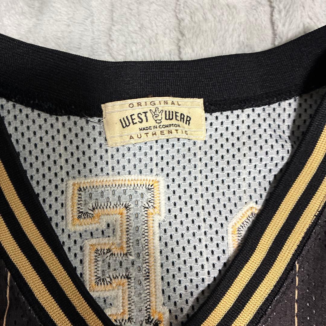 WEST WEAR バスケットボールユニフォーム 黒金 ストライプ 1