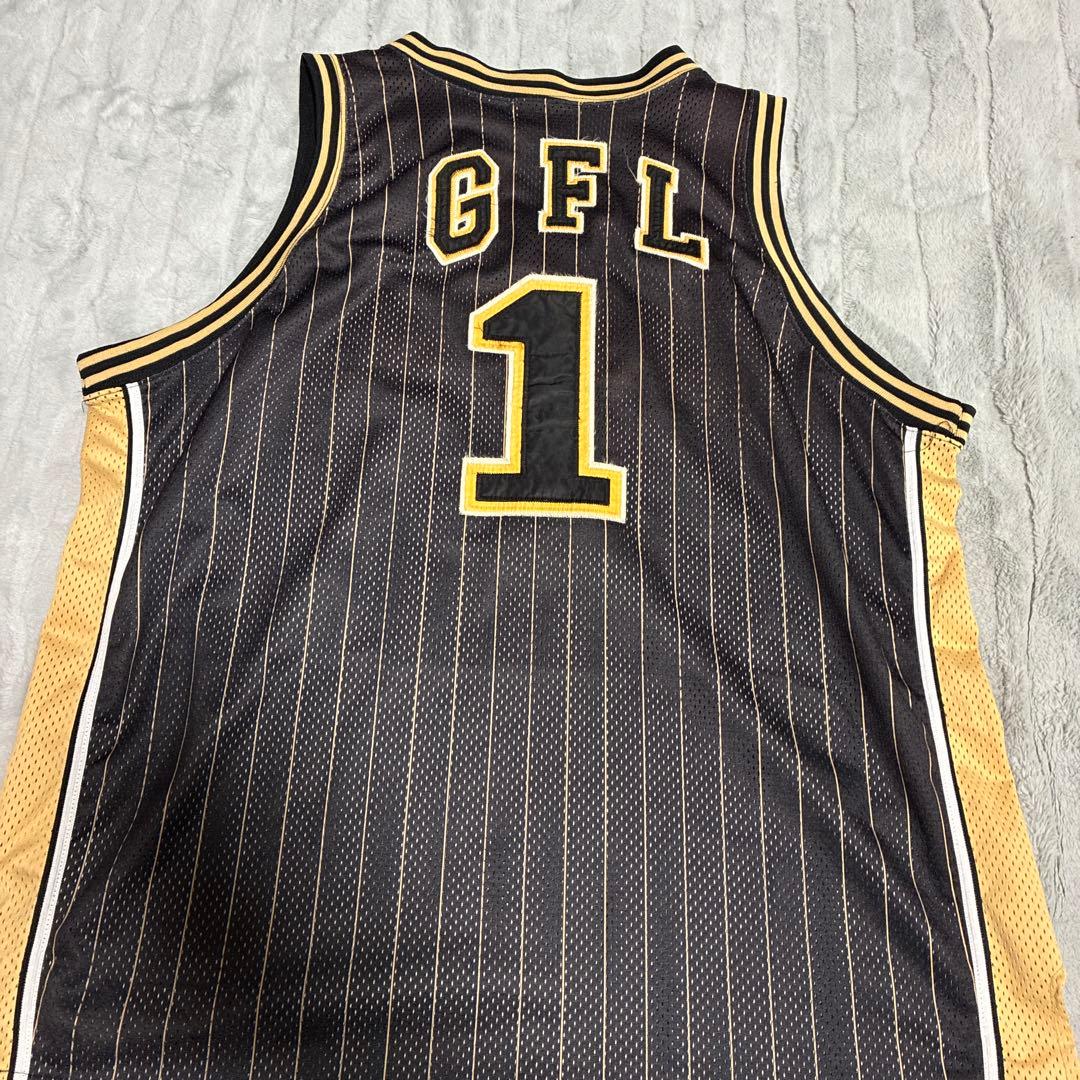 WEST WEAR バスケットボールユニフォーム 黒金 ストライプ 1