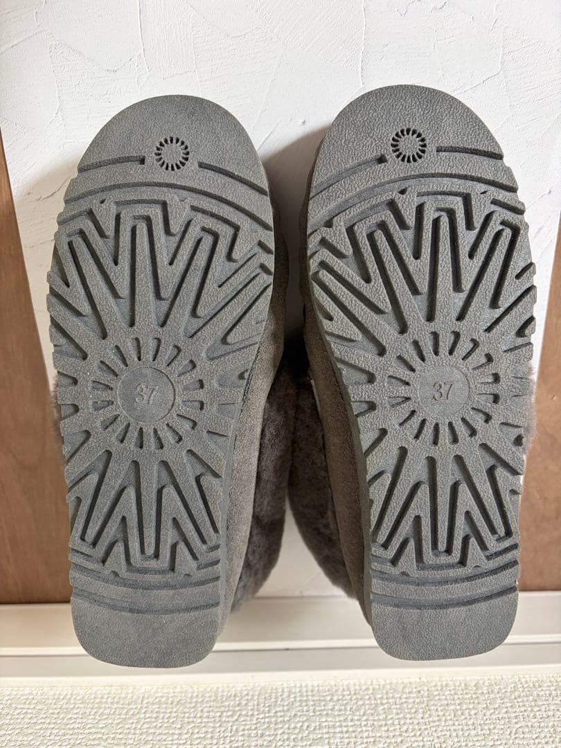 UGG モカシン スリッポン