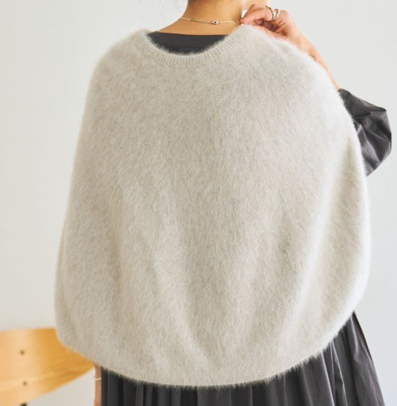 タグ付き BEARDSLEY ビアズリー ファーニットポンチョ ライトグレー