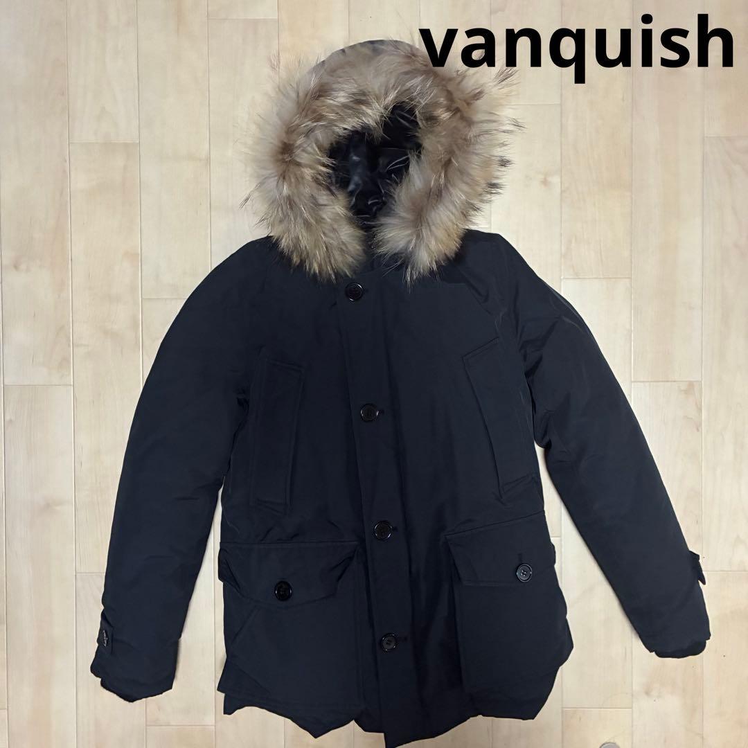 【美品】ファー付きフード ブラックダウンジャケット　vanquish
