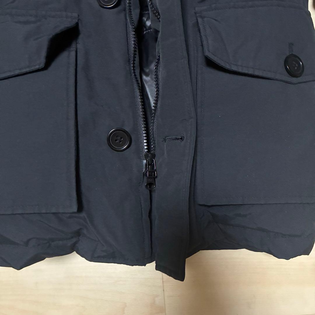 【美品】ファー付きフード ブラックダウンジャケット　vanquish