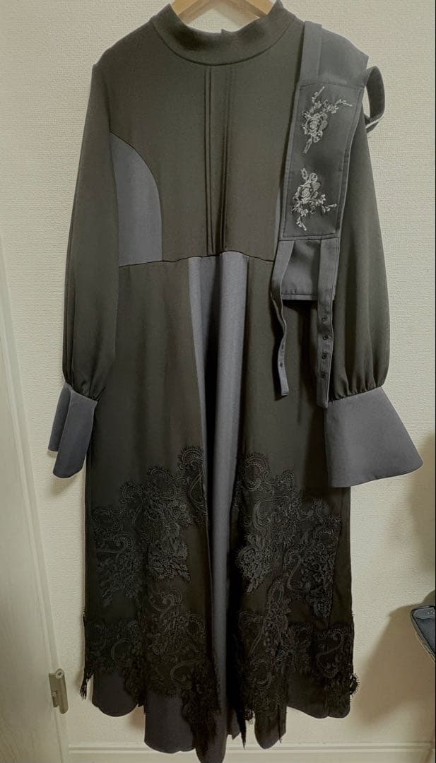 Ado × HARE コラボワンピース 試着のみ