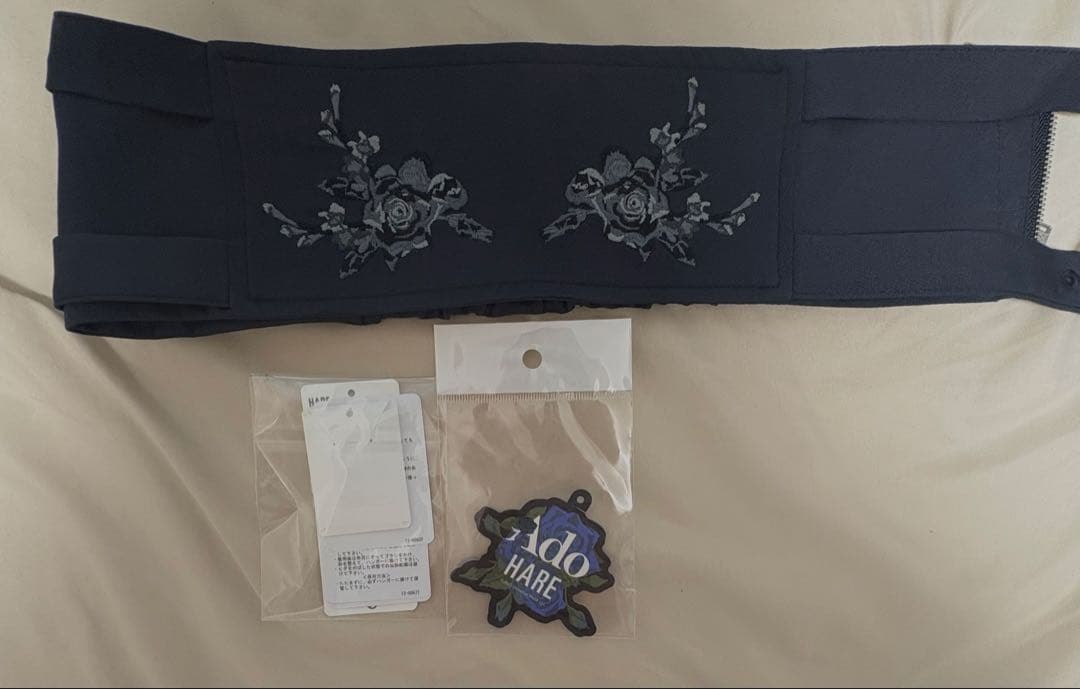 Ado × HARE コラボワンピース 試着のみ