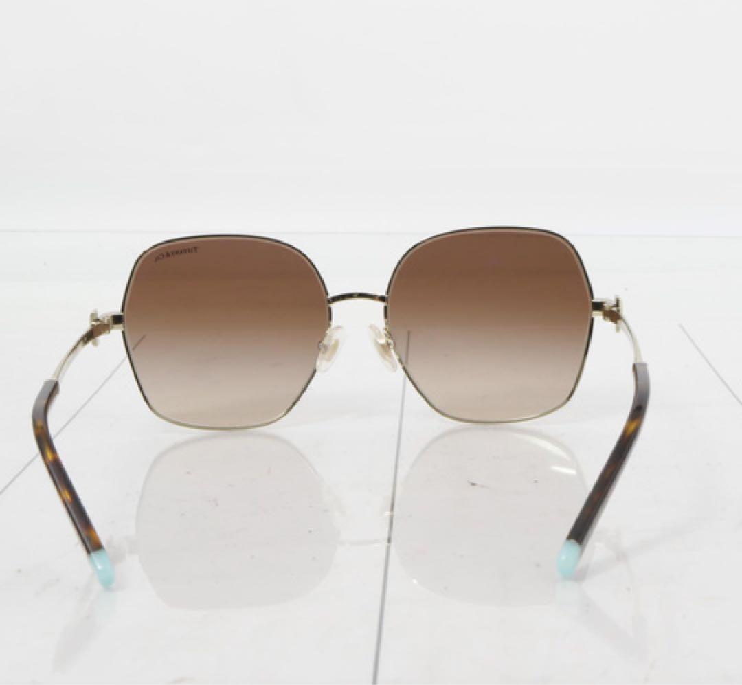 Tiffany & Co. ゴールドスクエアサングラス