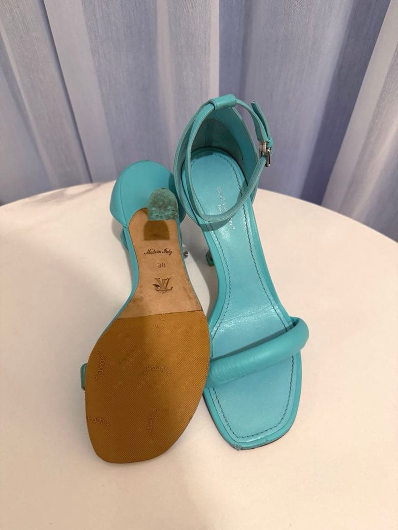 ルイヴィトン ハイヒール サンダル ストラップ付き