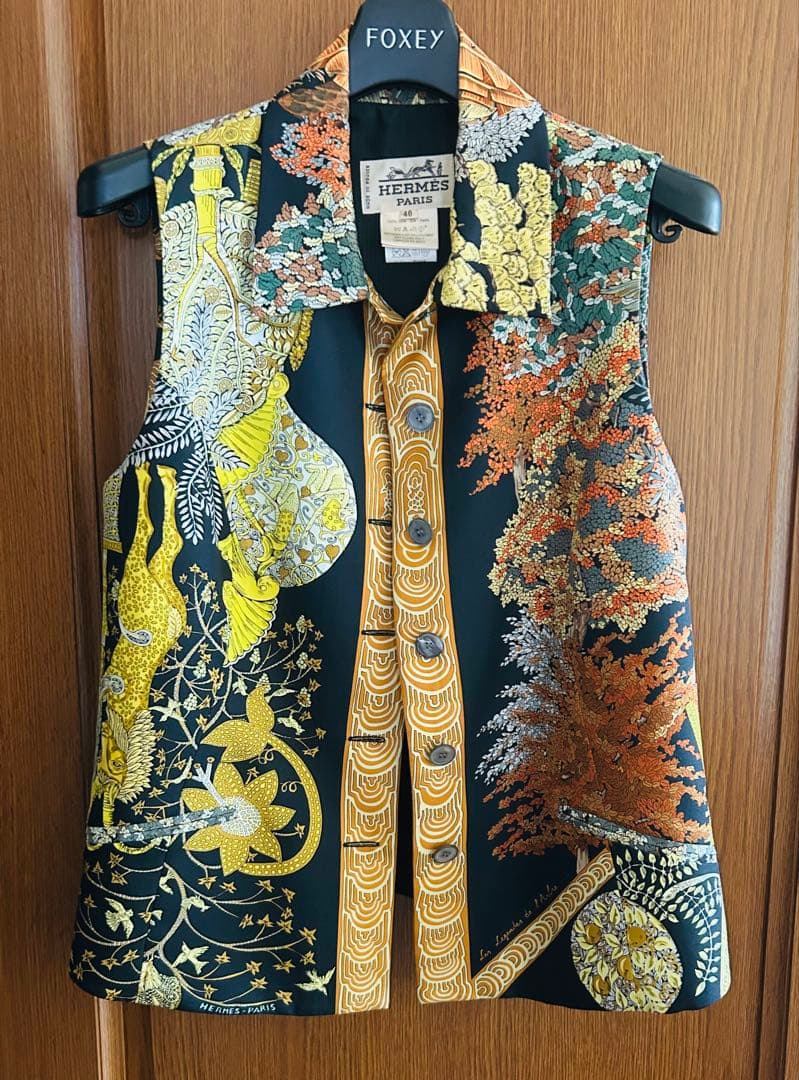 HERMES ジレ　エルメス　ベスト　シルク　マルジェラ　草木柄　ヴィンテージ