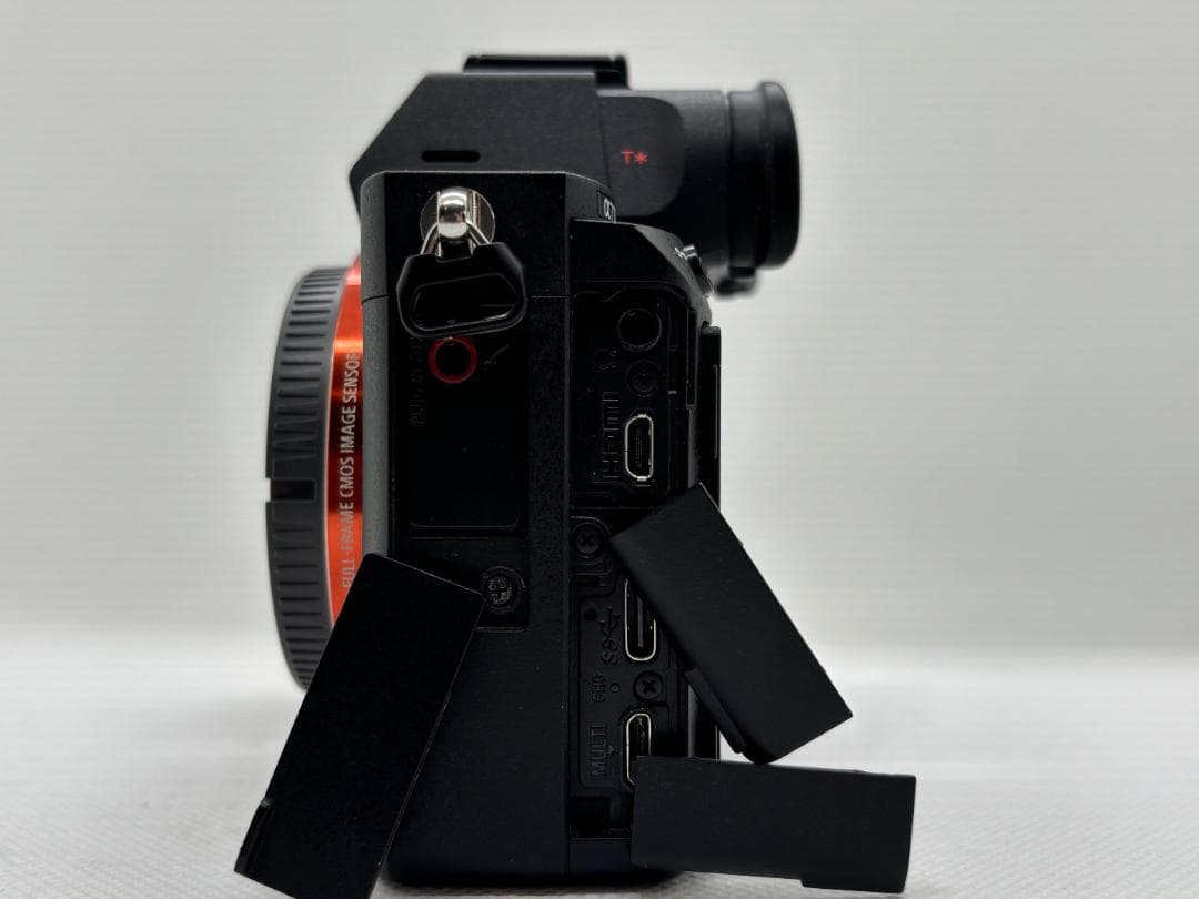 k*n様 【新品同様:ショット数1,427】SONY α7 III ボディ バッ