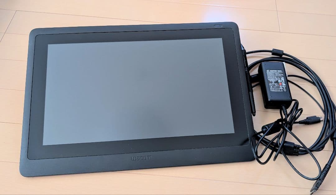 Wacom Cintiq 16 (DTK1660)+正規スタンド