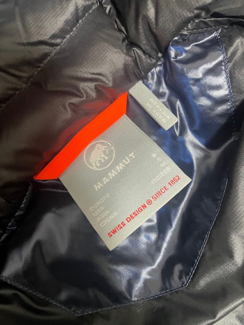 試着のみ　マムート アイシグロー インサレーション ダウンジャケット Mサイズ