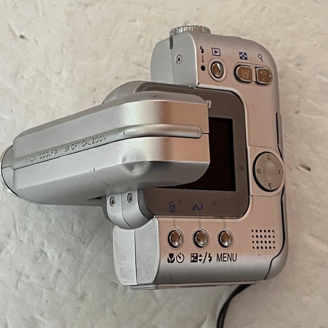 ジャンク ニコン Nikon COOLPIX SQ 壊れています