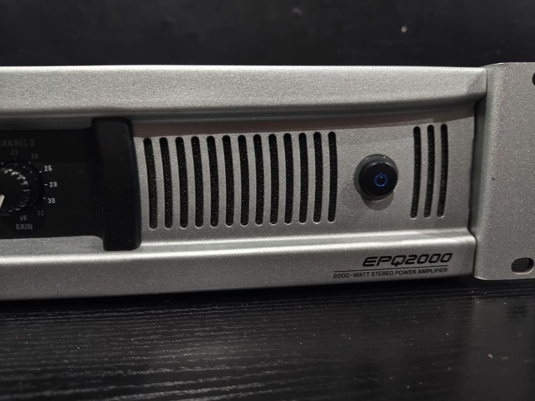 動作品　ベリンガー　パワーアンプ　EPQ2000 BEHRINGER