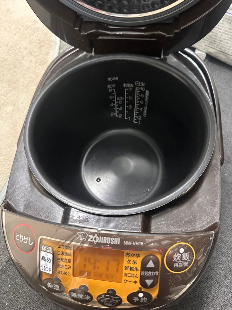 象印 IH炊飯ジャー 極め炊き 1升炊き NW-VB18 2020年製