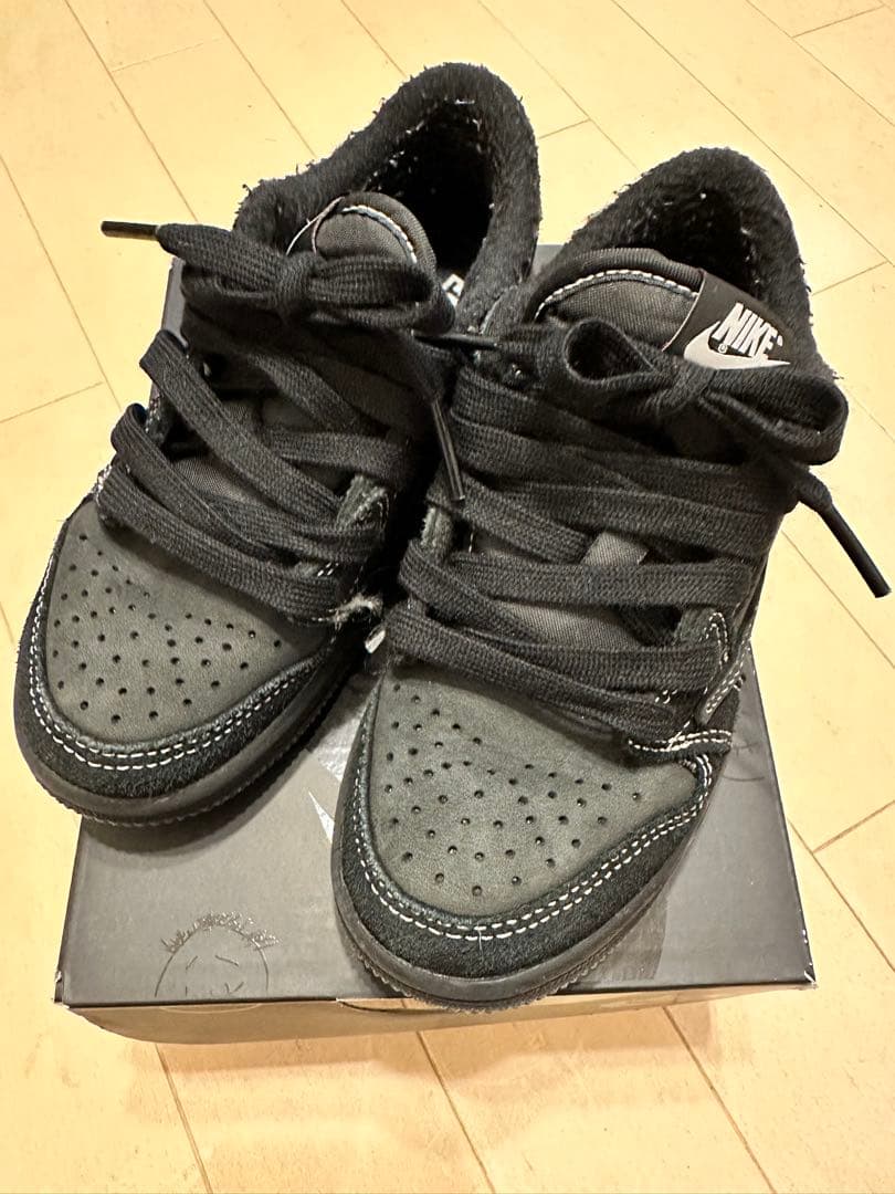 travis aj1 ファントムブラック 18cm