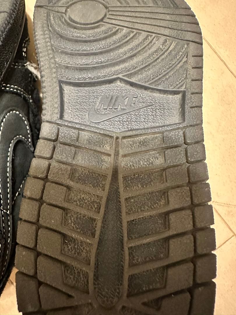 travis aj1 ファントムブラック 18cm