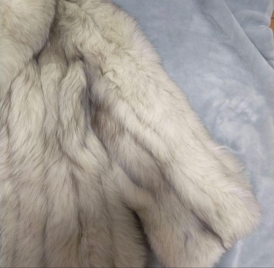 ちんぺい　　　 Silver Blue ホワイト色毛皮 ショートコート
