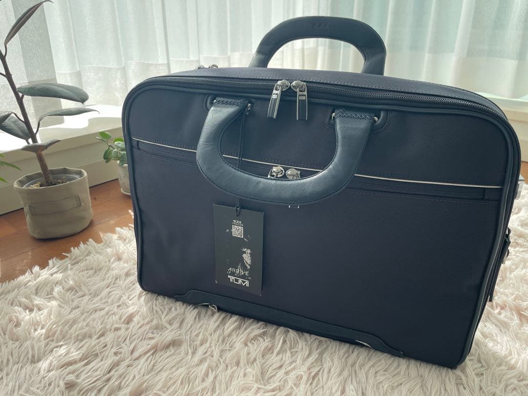 [新品タグ付]Tumi ビジネスバッグ ネイビーメンズ