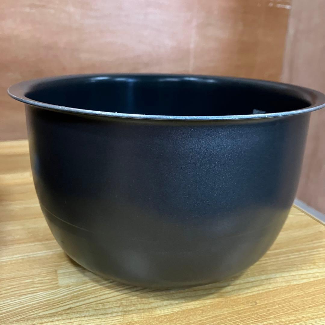 一都三県限定　配送設置無料　炊飯器　ZOJIRUSHI 2021年製　5.5合