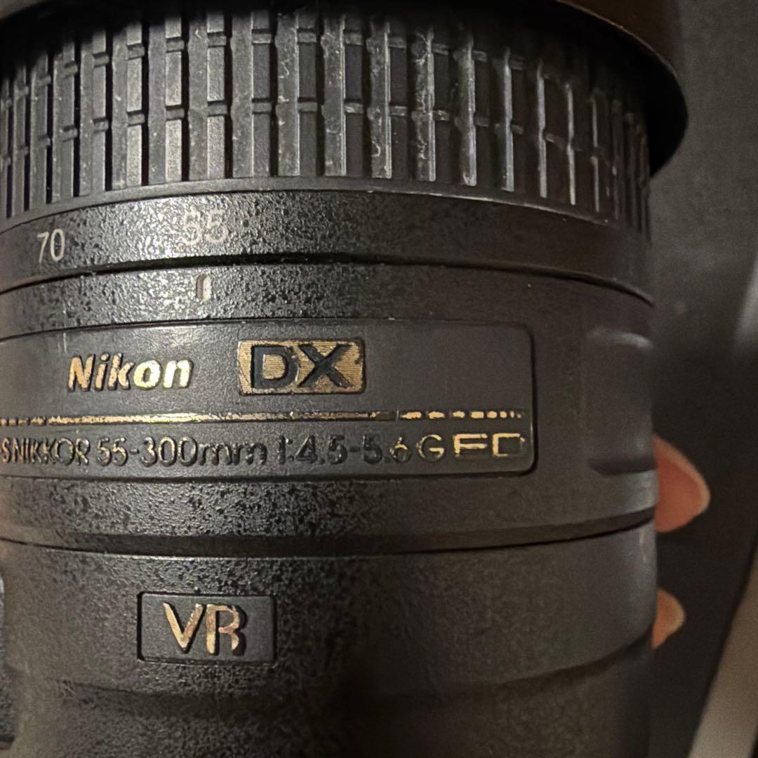 Nikon 55-300mm レンズ
