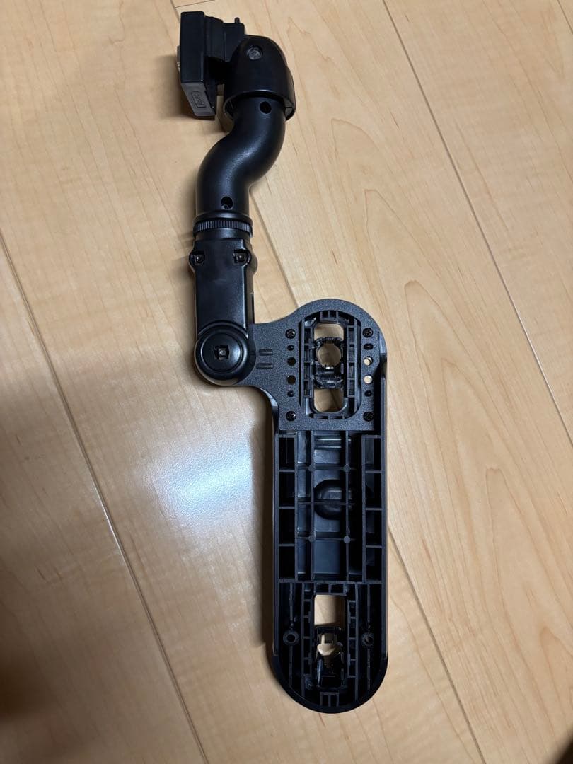 値下げ！後部座席用Pioneer TVM-W710 モニター マウントアーム付き