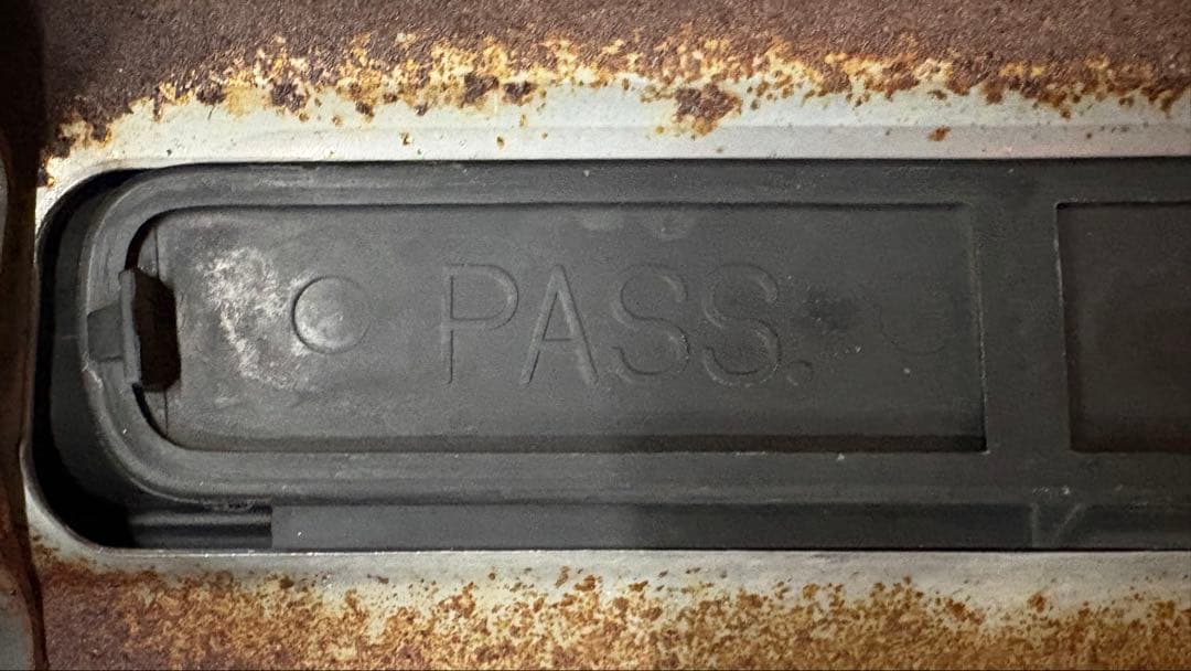 ま*ん様 05年シボレーサバーバン フロントバンパー