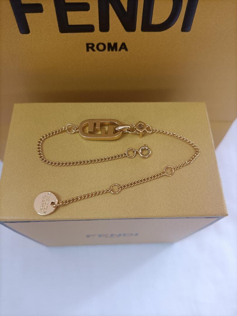 ゴールド✧フェンディ ブレスレット FENDI レディース アクセサリー