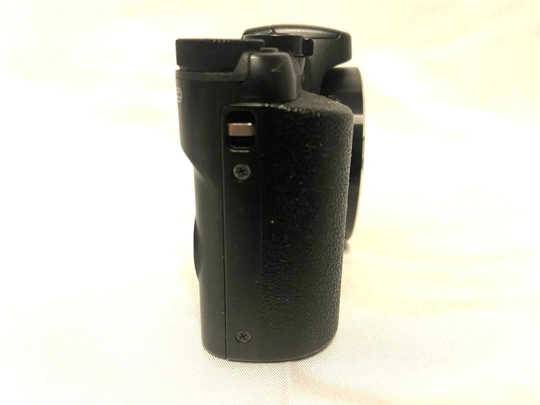 美品 CASIO EXILIM EX-H50 コンデジ　デジカメ