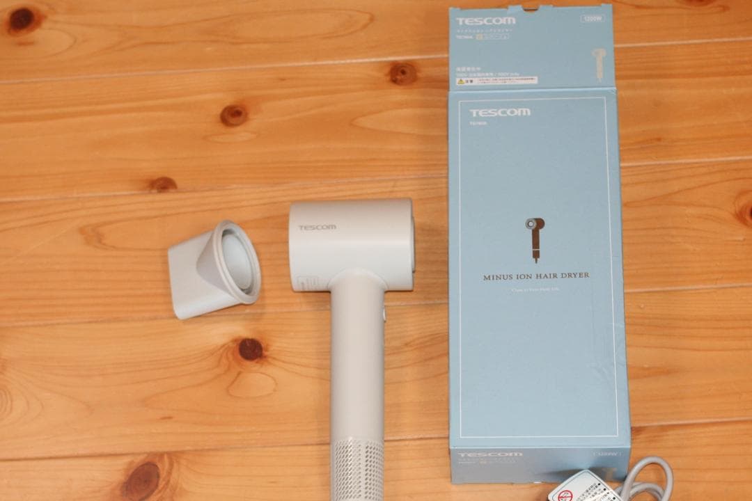 【美品】テスコム マイナスイオンドライヤーTD760A