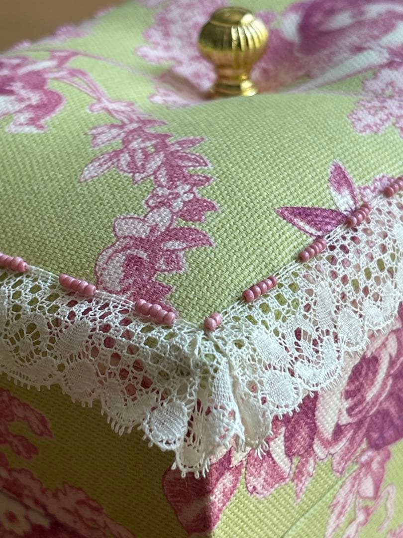 カルトナージュミニ裁縫箱