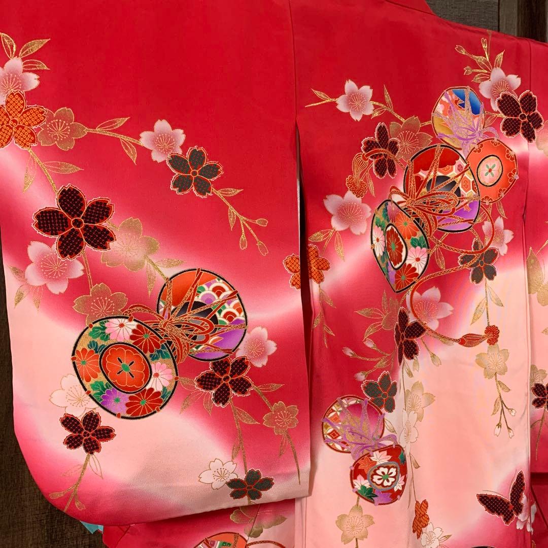 赤とピンクのグラデーション鼓模様お宮参り着物（内袖・長襦袢）