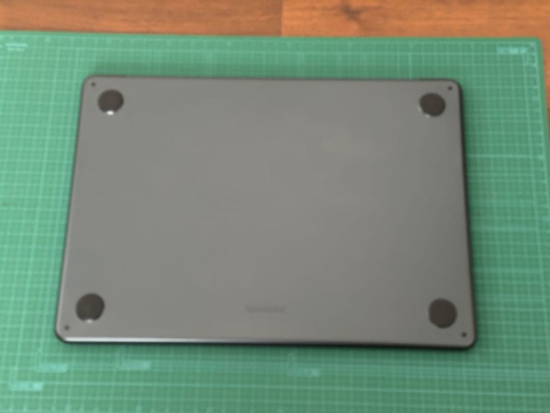 美品 MacBook Air 13.6インチ　M2 MLY33JA