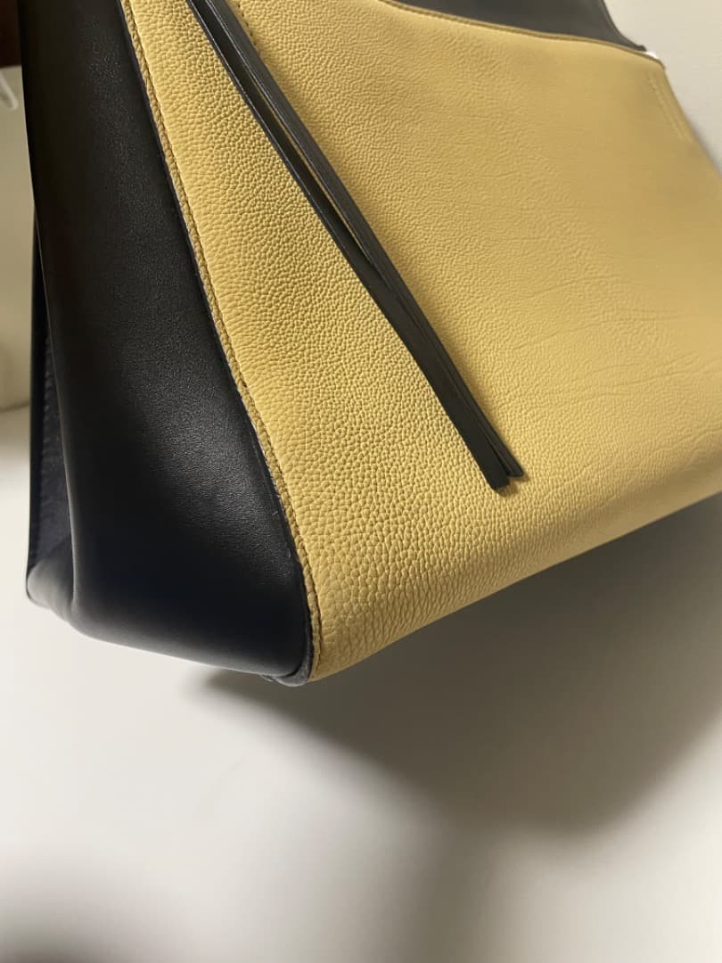 CELINE レザートートバッグ