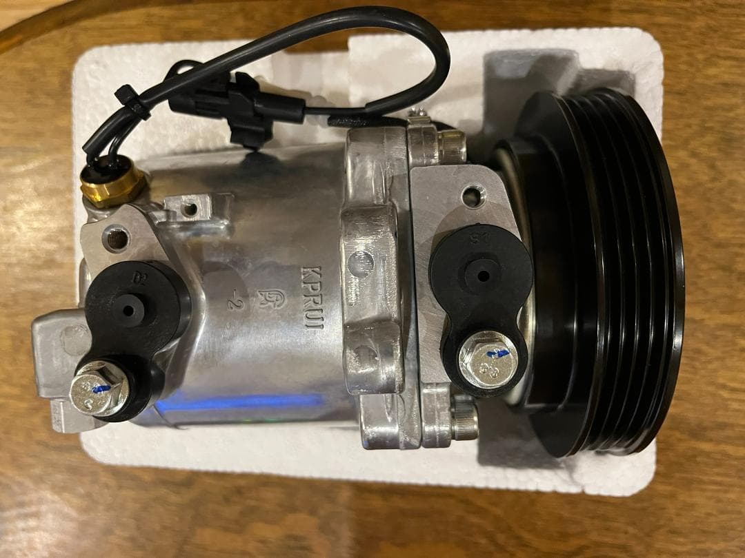 コンプレッサ キャリイ DA63T 95200-58J20 58J21 新品