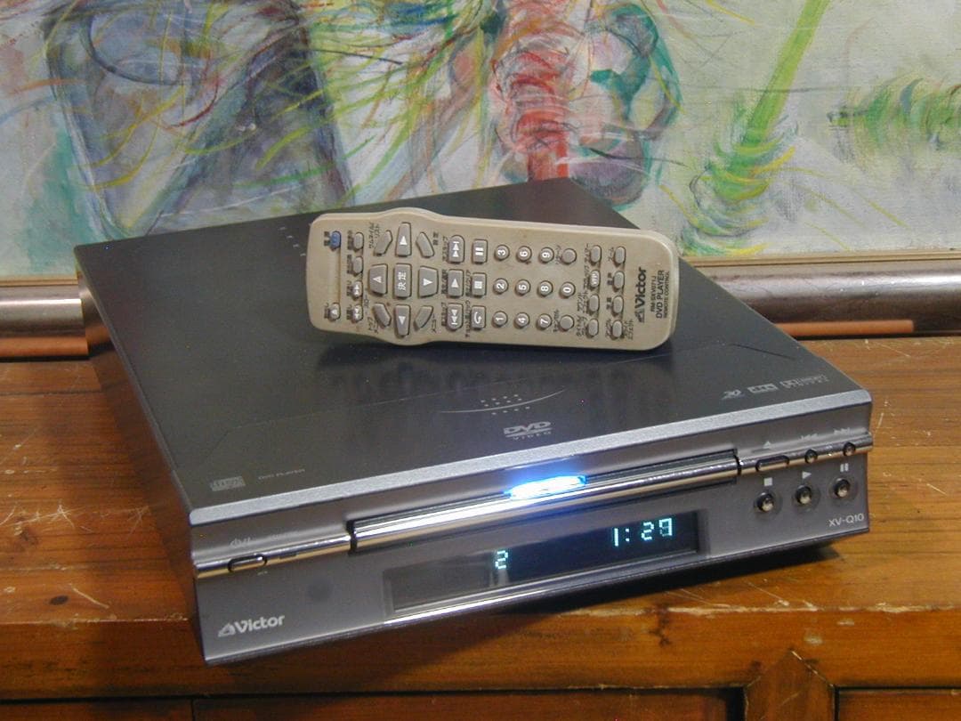 ★ビクター　Victor　XV-Q10 DVD/CDオーディオプレーヤーです。