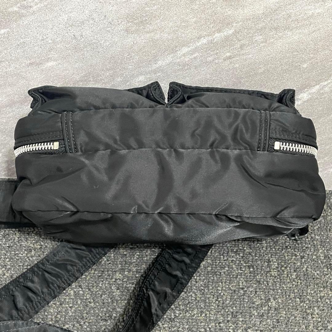 極美品 廃盤品✨ PORTER タンカー ２層 ブラック ショルダーバッグ