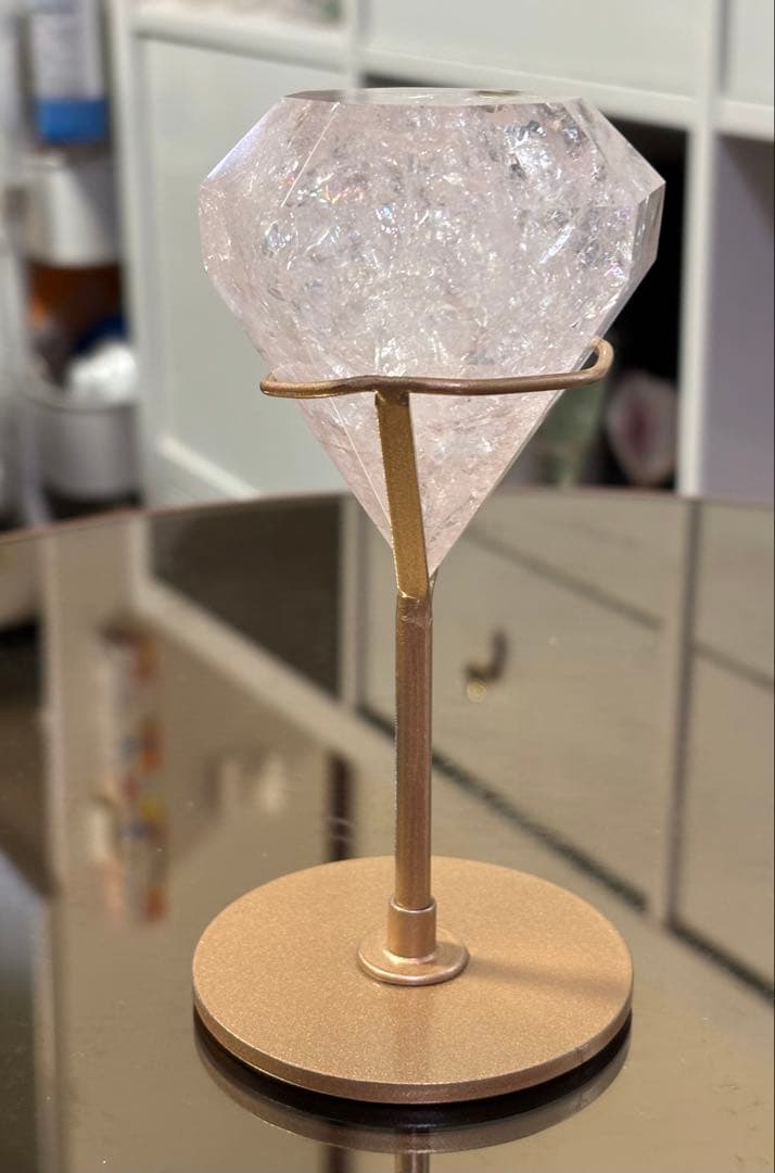 ラスト　高品質　ピンククォーツ　ピンクアゼツライトBIGダイヤモンド　スタンド付