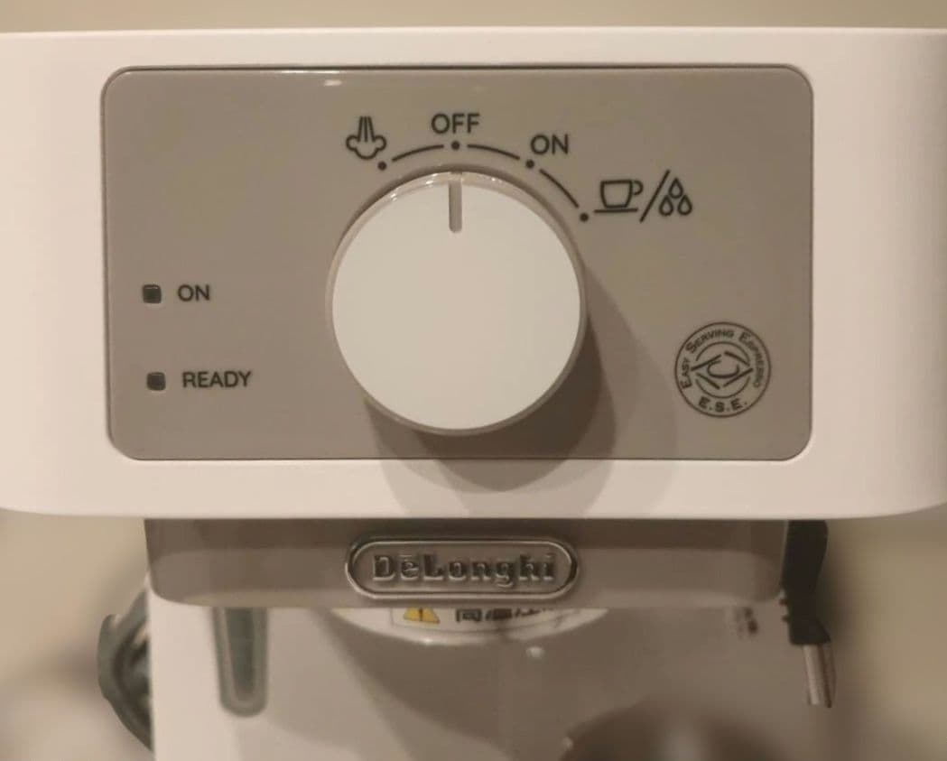 【未使用品】De'Longhi スティローザ EC235J-W ホワイト