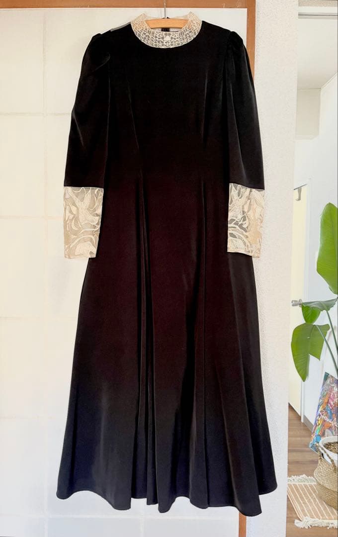 【一度のみ着用】etoll. バック刺繍 フレアドレス パーティー オケージョン