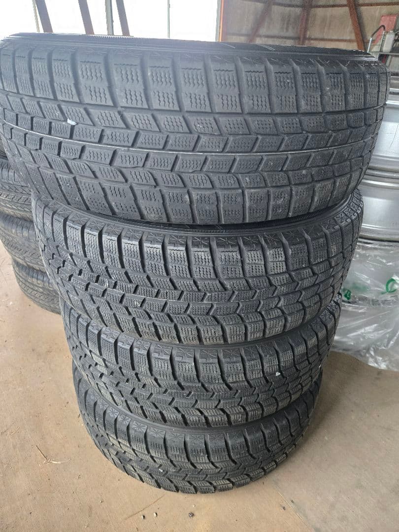 スタッドレスタイヤホイールセット195ー65ー15中古品5部山