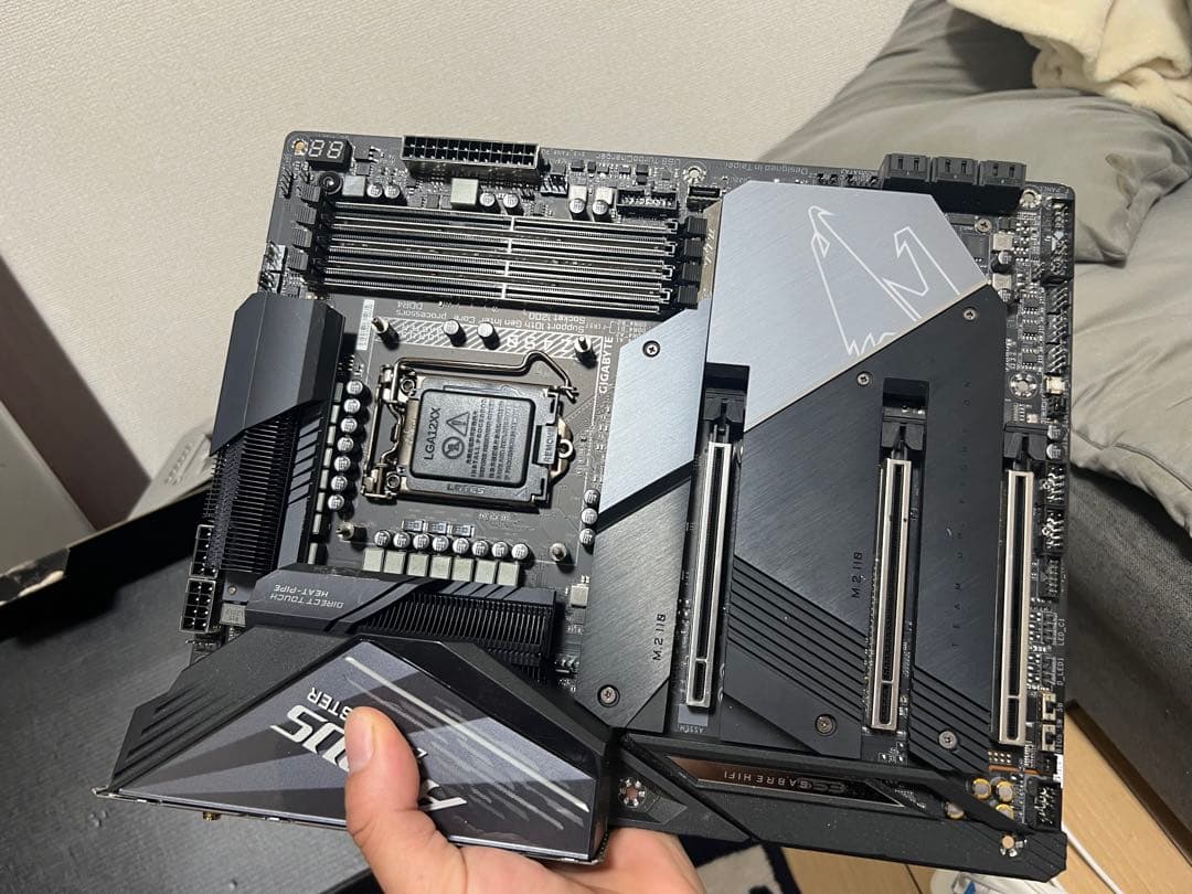 AORUS Z490 マザーボード ATX