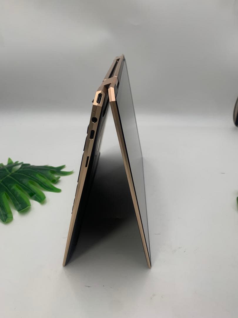 HP インテル第11世代 Core i7-1165G7 CPU2.80/16GB