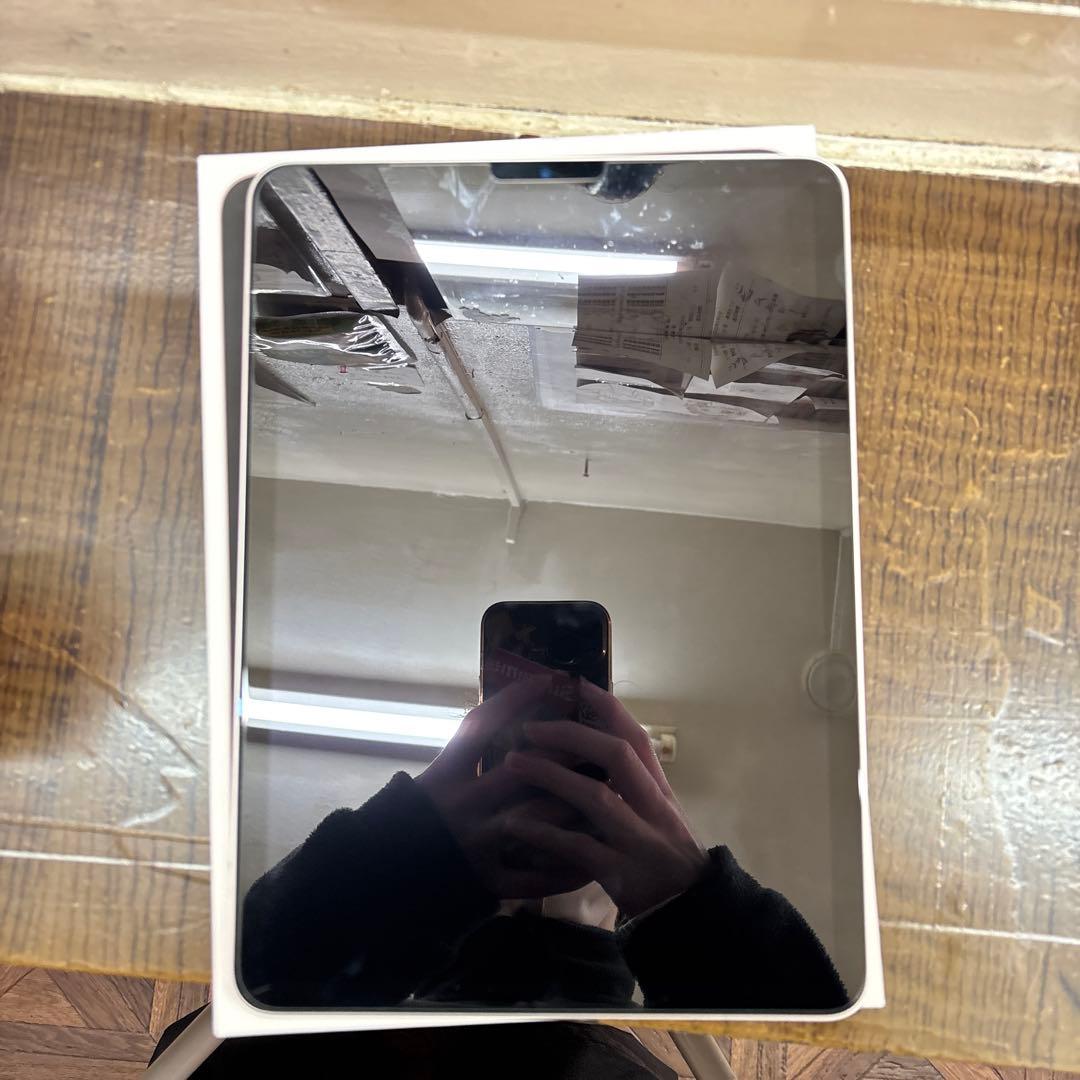 iPadAir 第5世代 256ギガ 箱付き 純正充電器付き