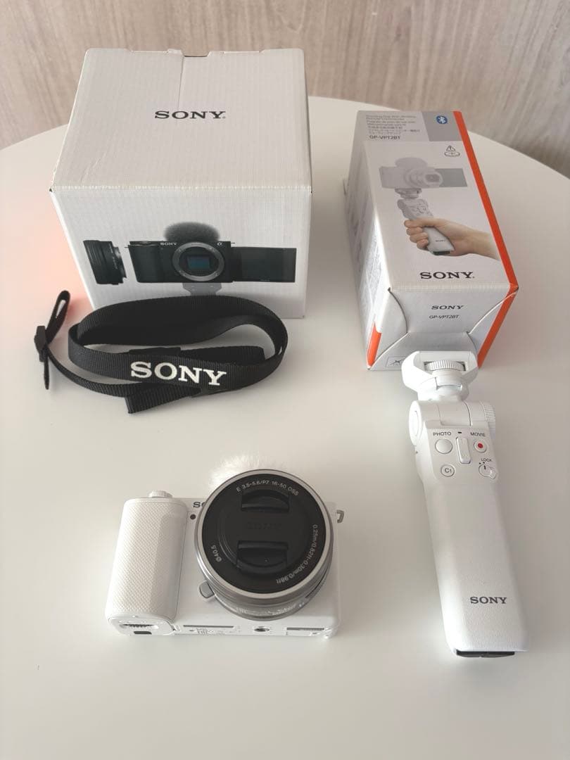 SONY VLOGCAM ZV-E10ホワイト