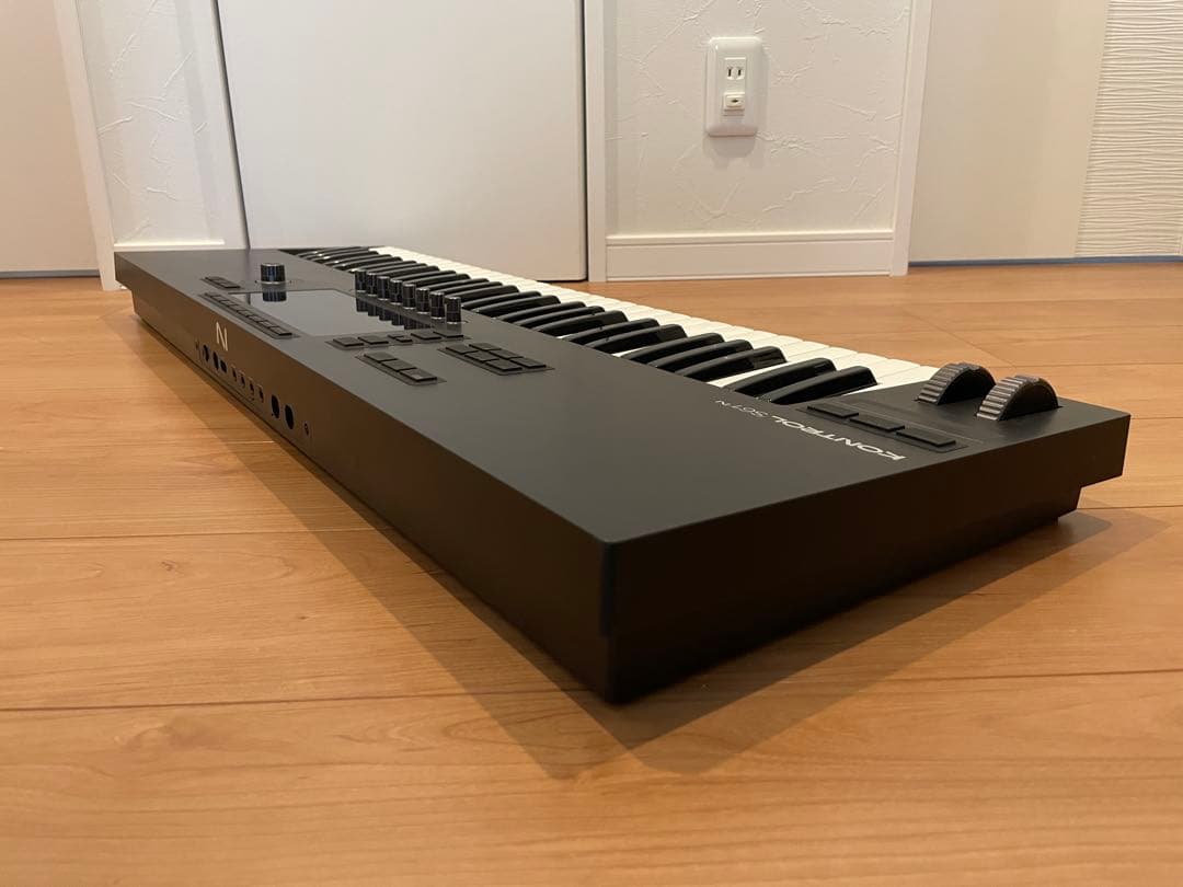 NativeInstruments Kontrol S61 MK3 ライセンス有