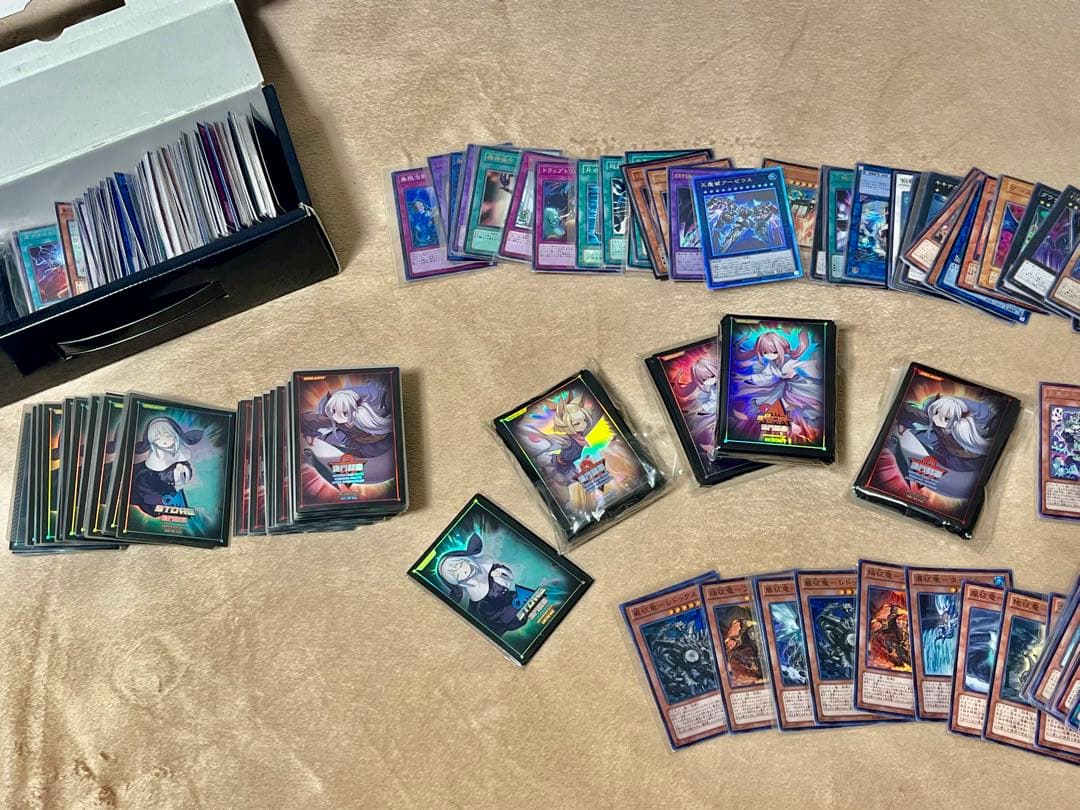 3*読様 遊戯王 引退品 決闘都市スリーブ4種 デッキ4種