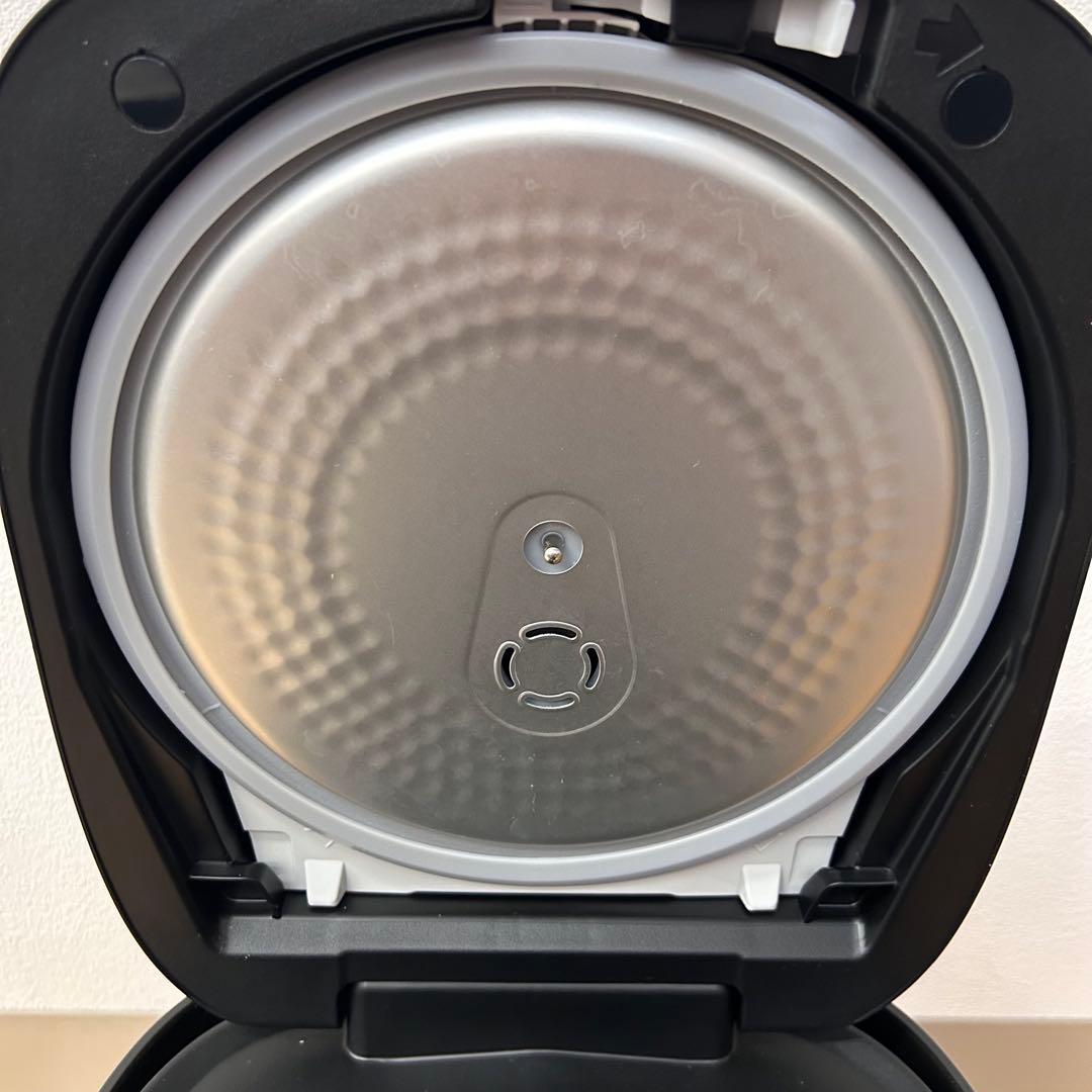 【2025年製】パナソニック5.5合炊IH ジャー炊飯器 SR-FE101