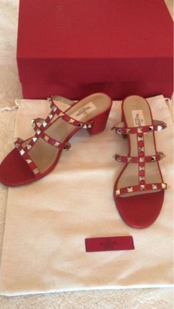 Valentino スタッズ付きレッドミュール サイズ24cm