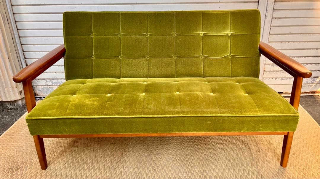 ③ 【送料込み】カリモク60 Kチェア モケットグリーン　2人掛けソファ