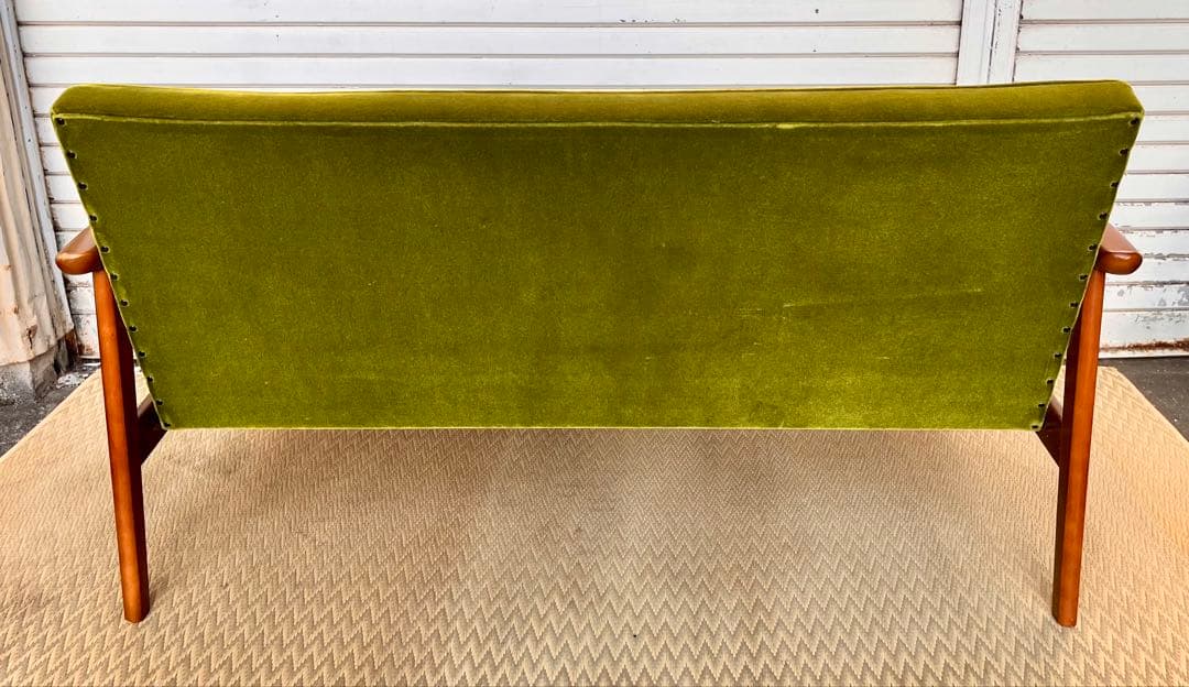 ③ 【送料込み】カリモク60 Kチェア モケットグリーン　2人掛けソファ