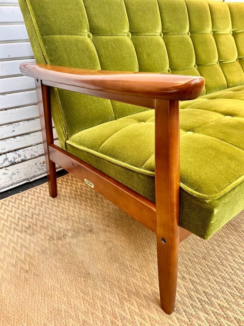 ③ 【送料込み】カリモク60 Kチェア モケットグリーン　2人掛けソファ